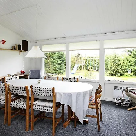 Three-bedroom Holiday In Farso 8 * Hvalpsund